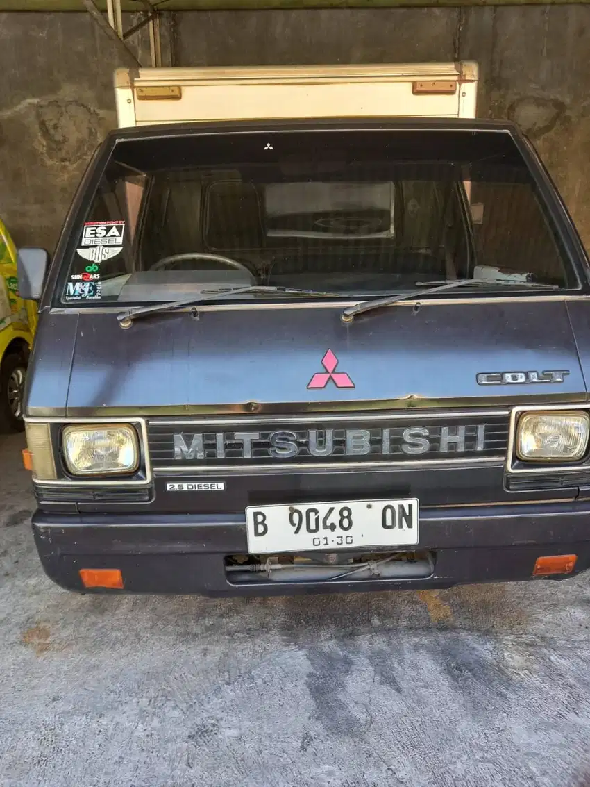 Mitsubishi Colt L300 (2006)