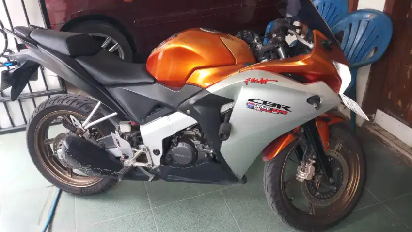 CBR 150 2012 CBU FI THAILAND ORI STNK ON