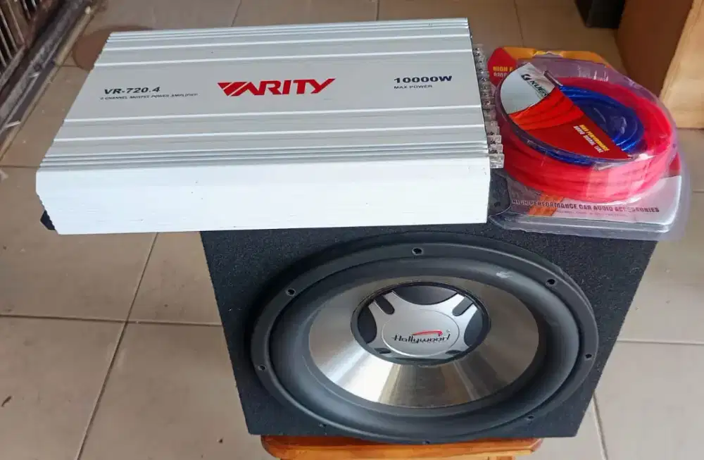 Audio Mobil Subwoofer 12, merk Hollywood + Power merk Varity + box,dps