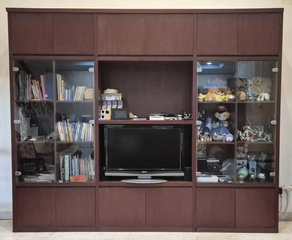 Lemari kabinet TV, Buku, Mainan, Boneka...