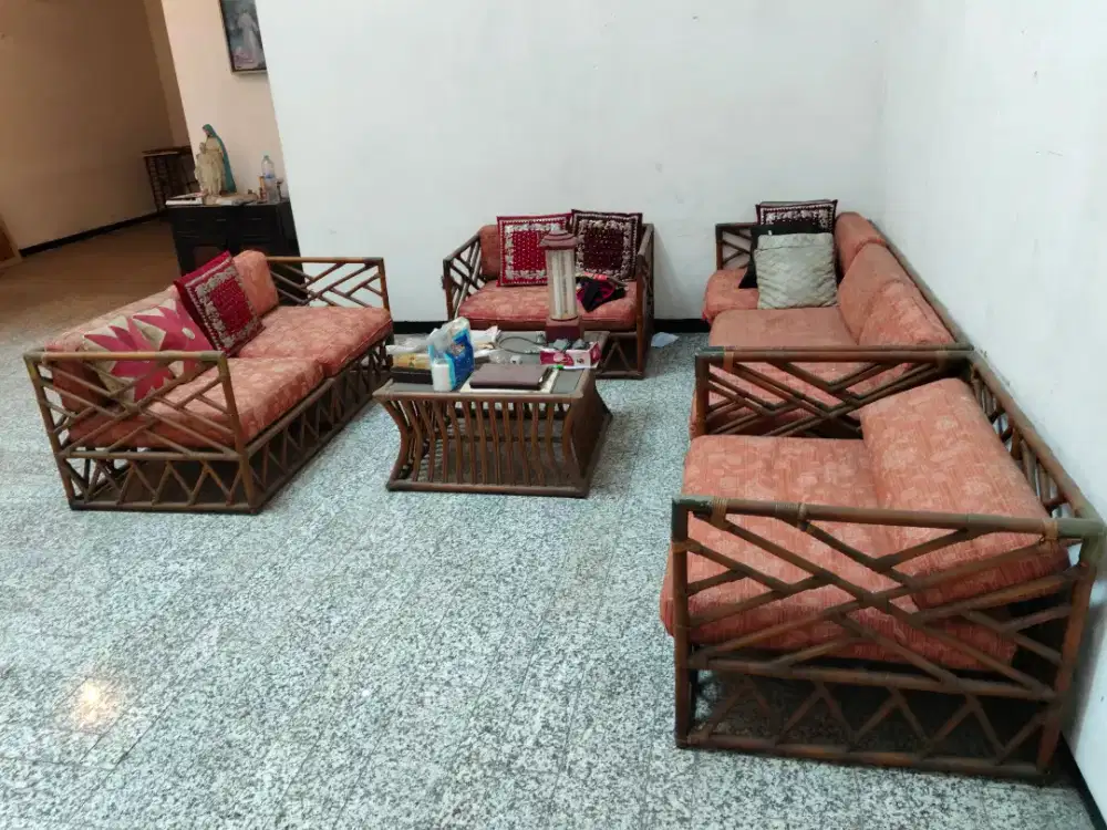 JUAL KURSI DAN MEJA MURAH TERBUAT  DARI ROTAN