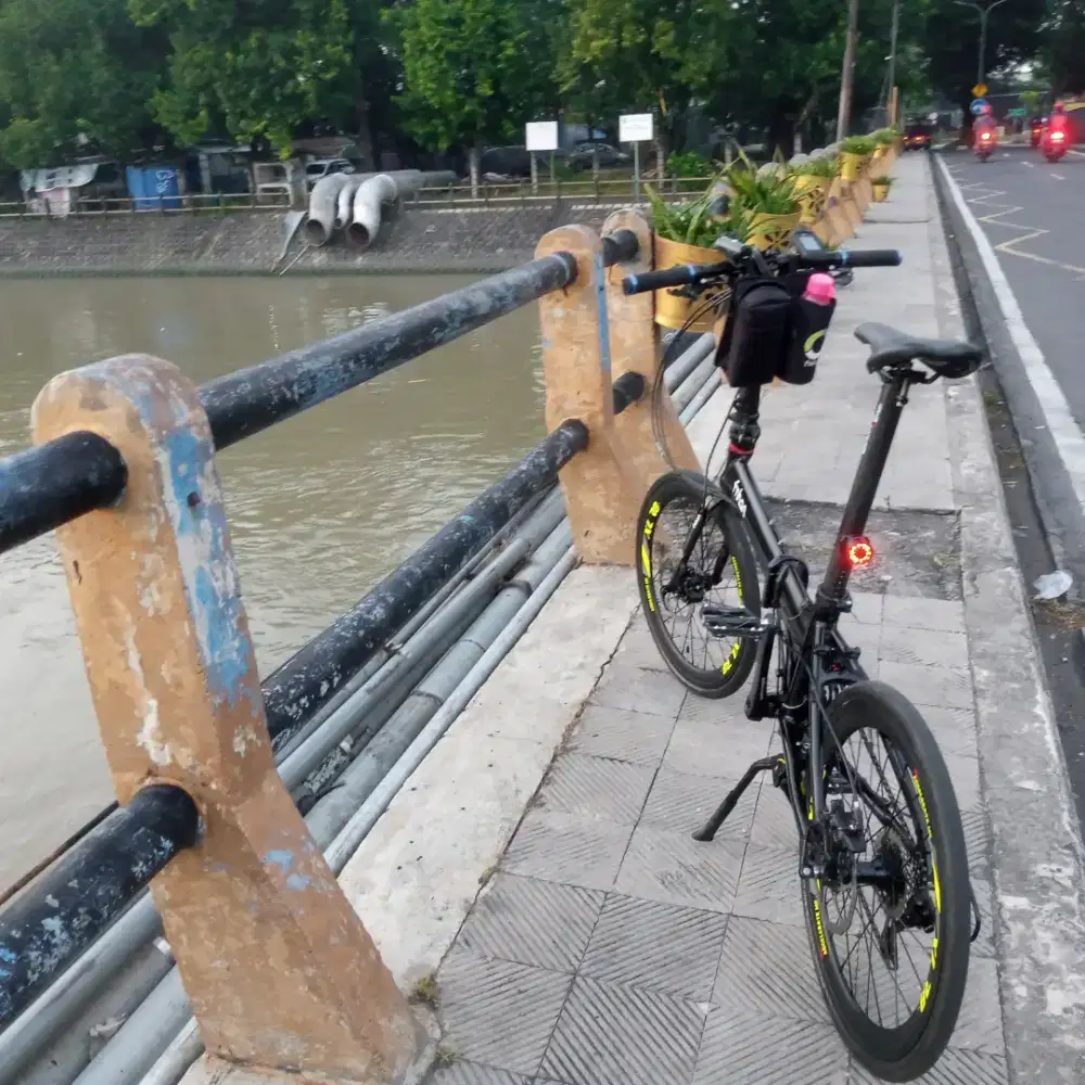 Sepeda Lipat Fnhon Blast Alloy Shimano 105 22 Speed