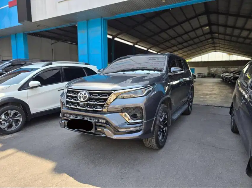 Toyota Fortuner 2.4 VRZ GR Sport Diesel AT Matic 2022
