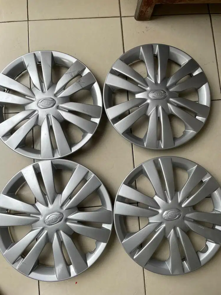 cover tutup velg ban mobil datsun go