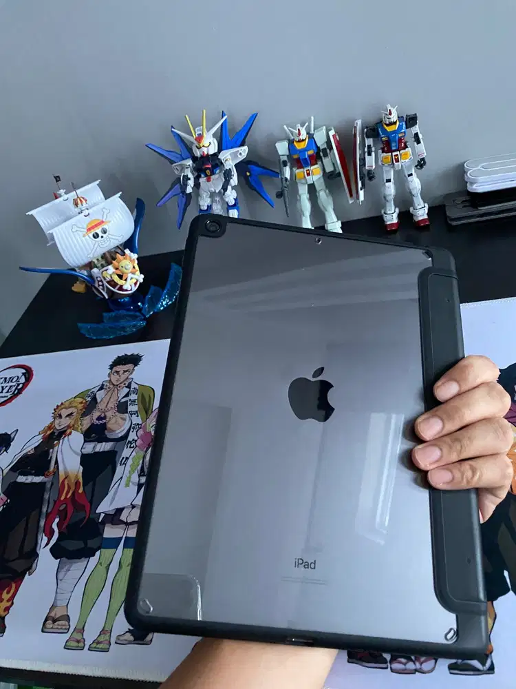 iPad Gen 8th 128GB (WiFi Only) + Apple Pencil Gen 1