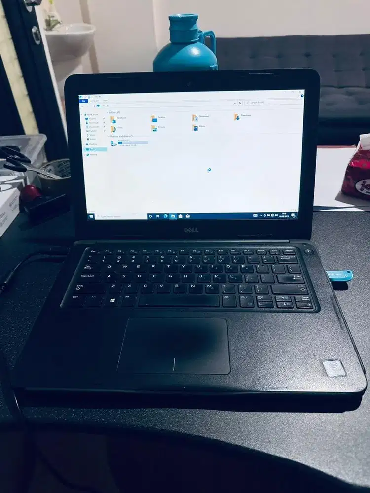 Dell latitude 3380 core i3 6006U 4/500gb 14” dijual apa adanya