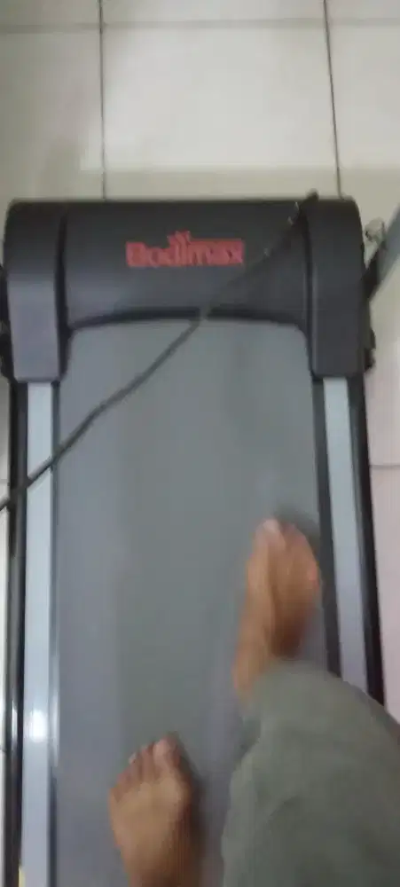 Dijual alat olahraga lari gym kondisi 80%