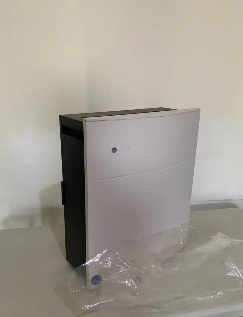 Blueair Model 205 - Particle Filter Air Purifier