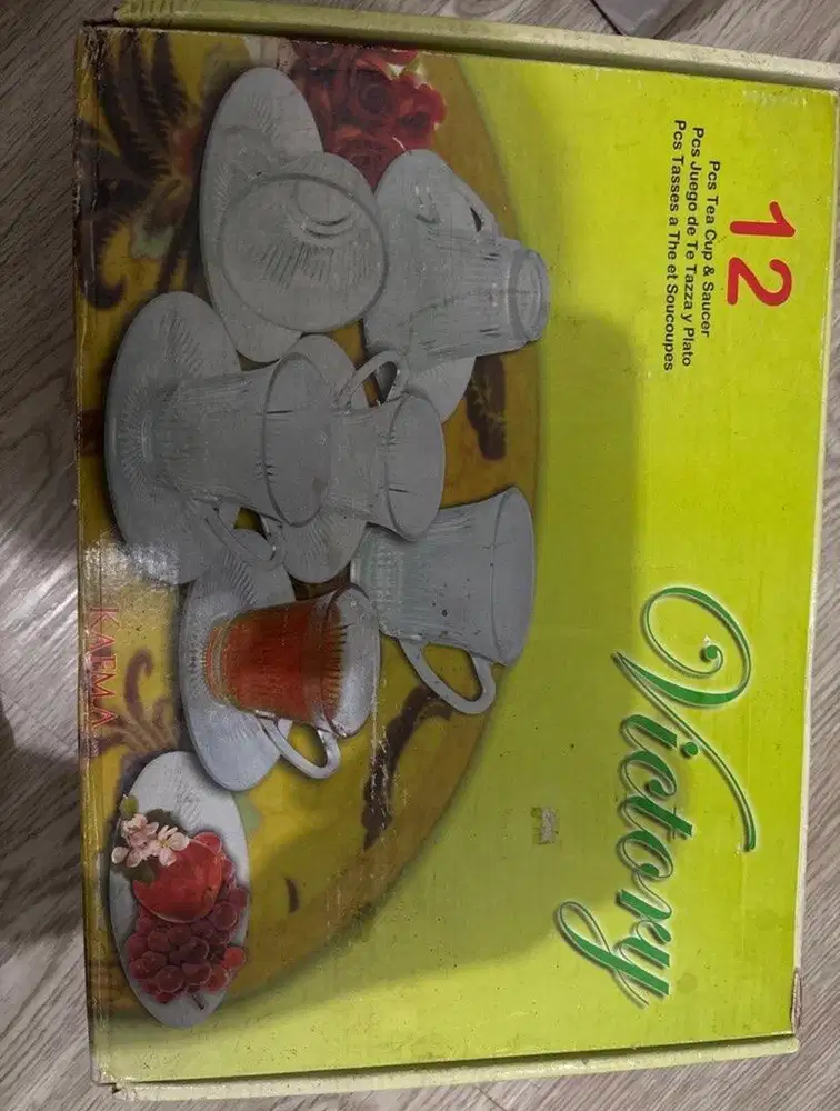 Glass tea cup & saucer