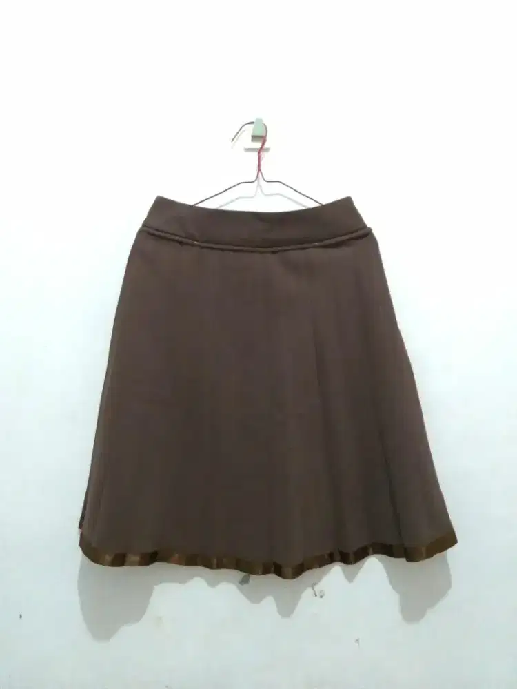 Rok Coklat Cantik
