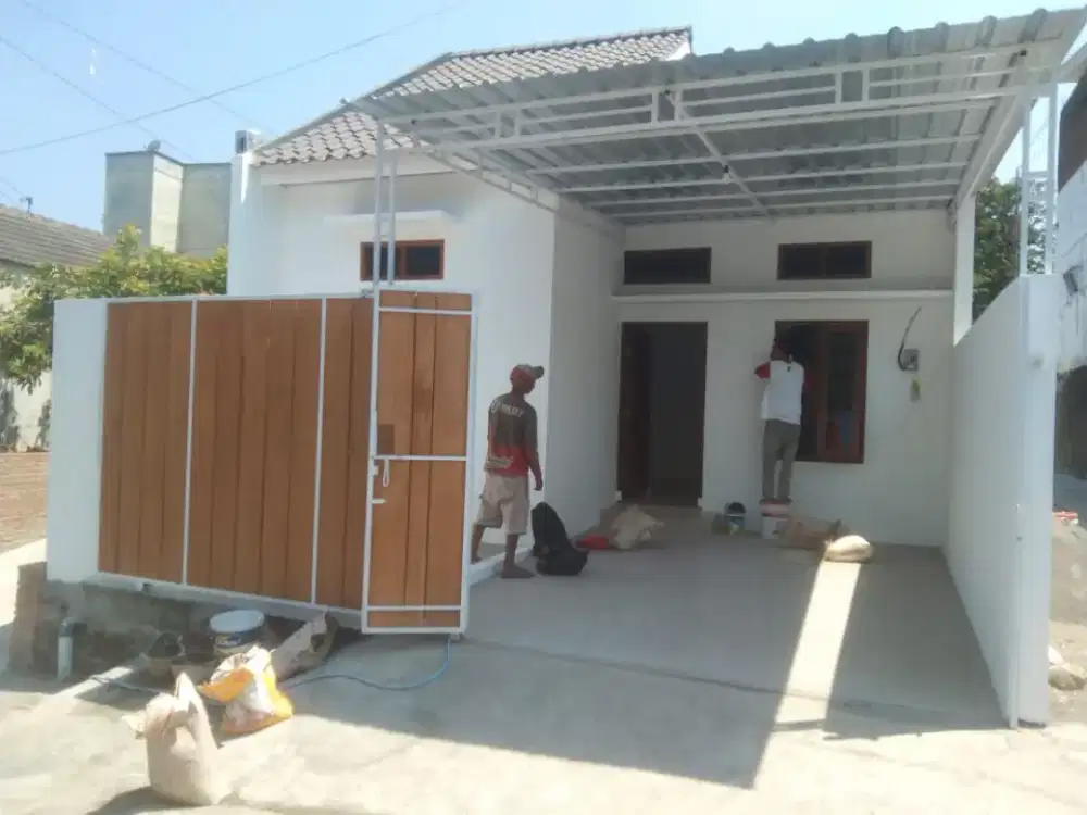 Jual rumah baru lokasi dekat pasar nusukan lt 82m hrg 490jt nego