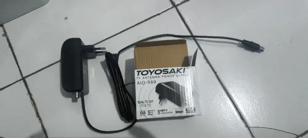Booster antena tv digital adaptor