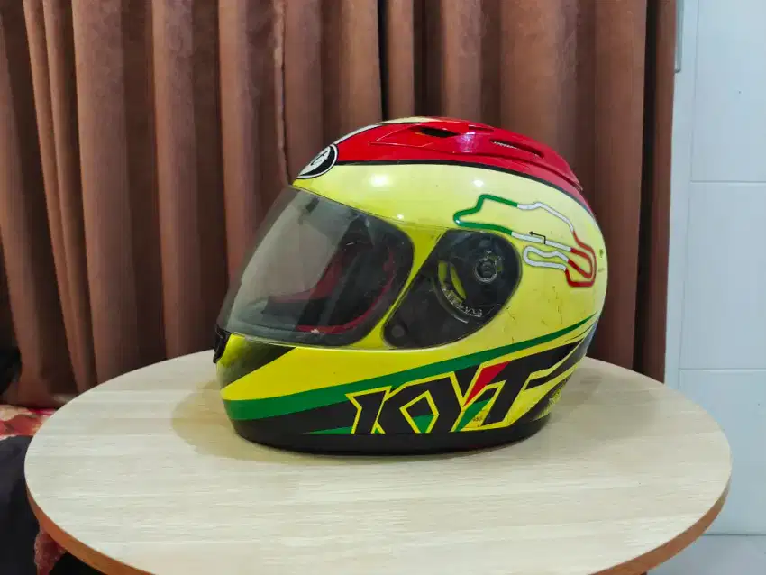 Helm KYT Helm Motor Full Face