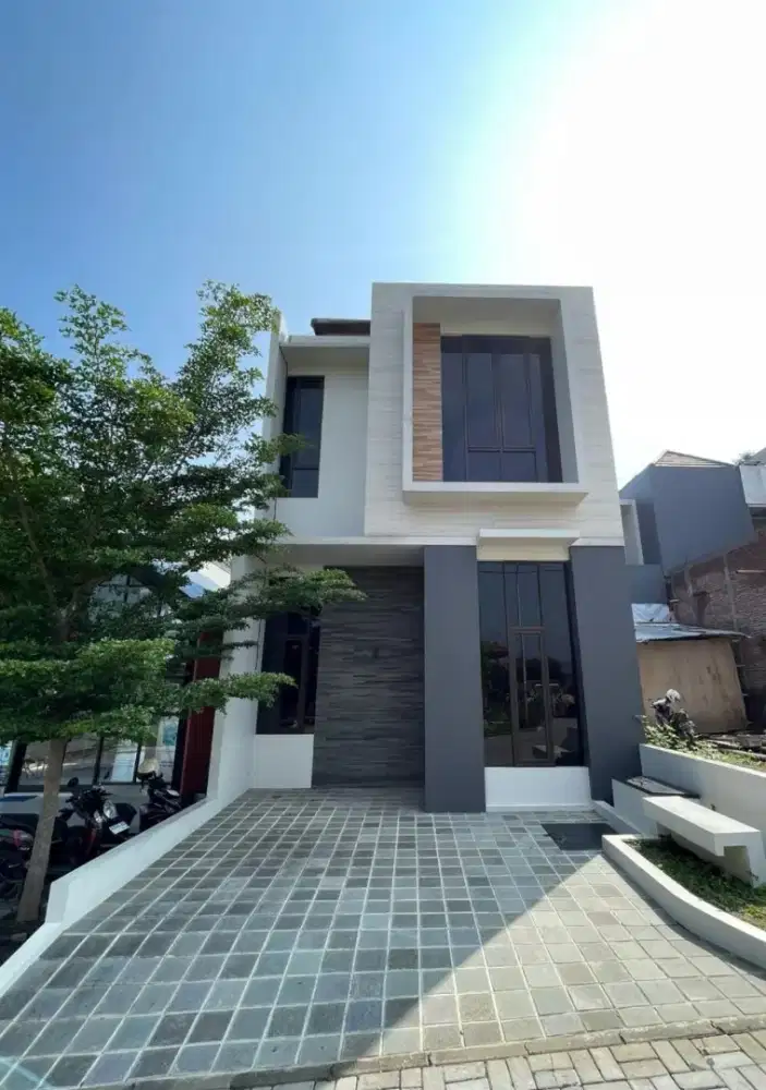 Bale tentrem 2 lantai Baru ,jual sdh banyak rumah