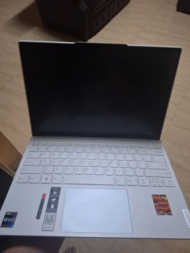 Lenovo Yoga Slim Carbon 7i