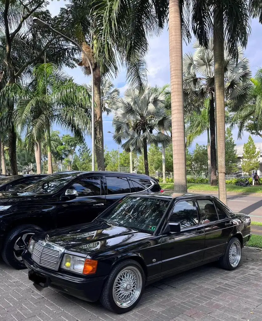 Mercedes Benz 190E