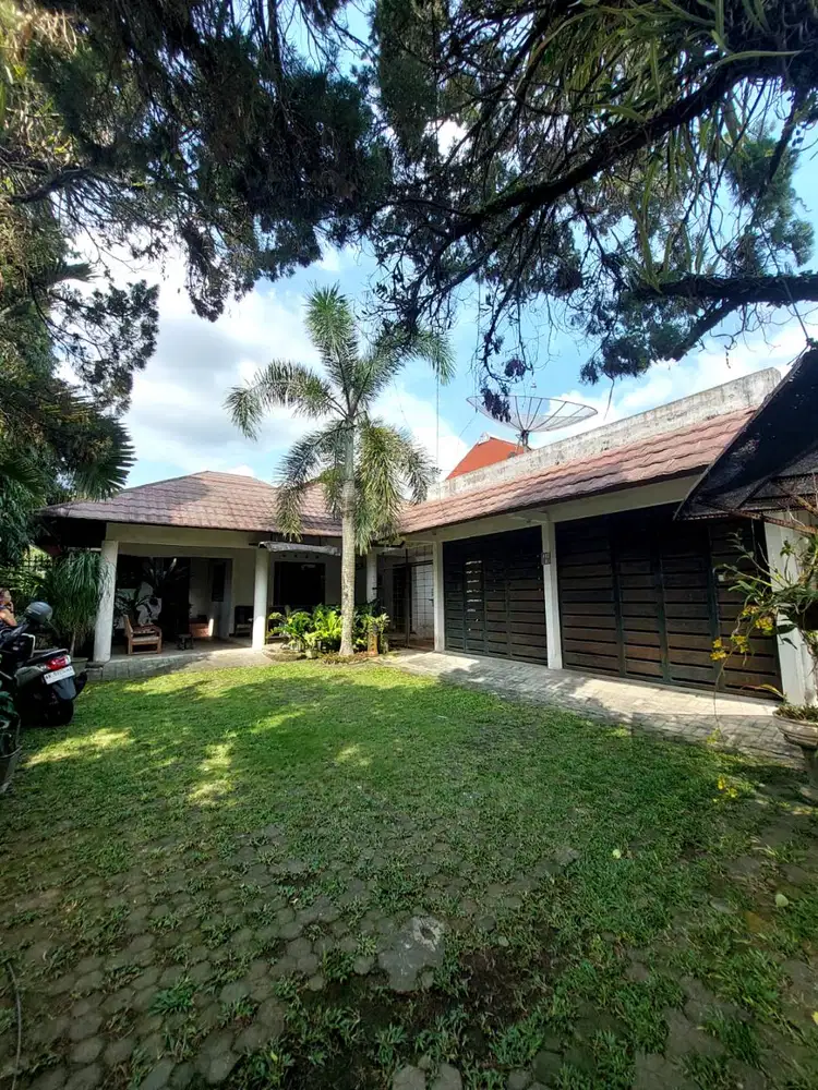 Rumah Asri Halaman Luas Hanya 150 meter dari Jalan Kaliurang