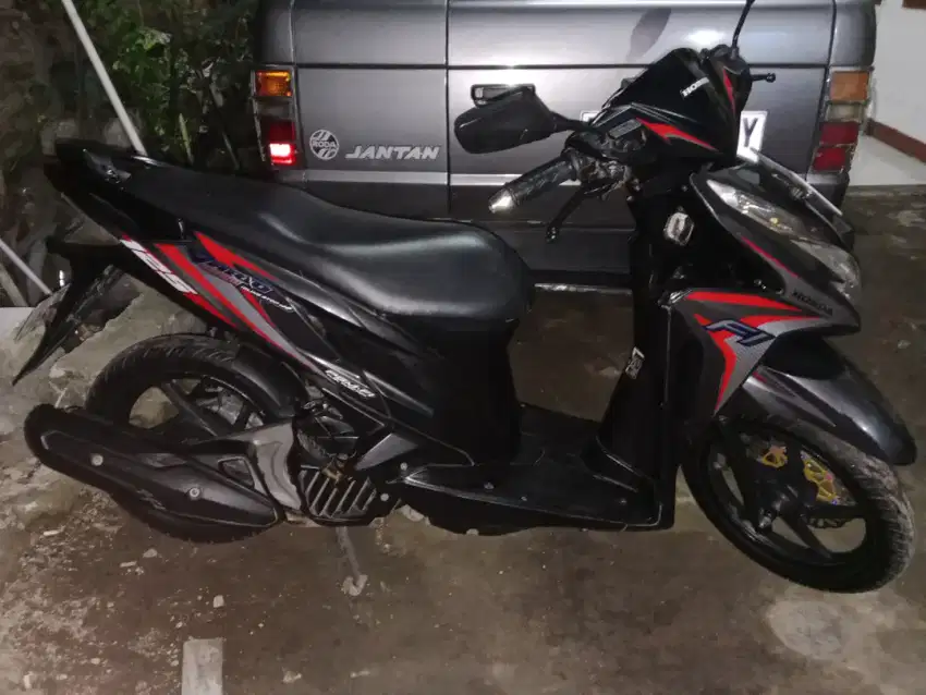 Vario KZR tahun 2014