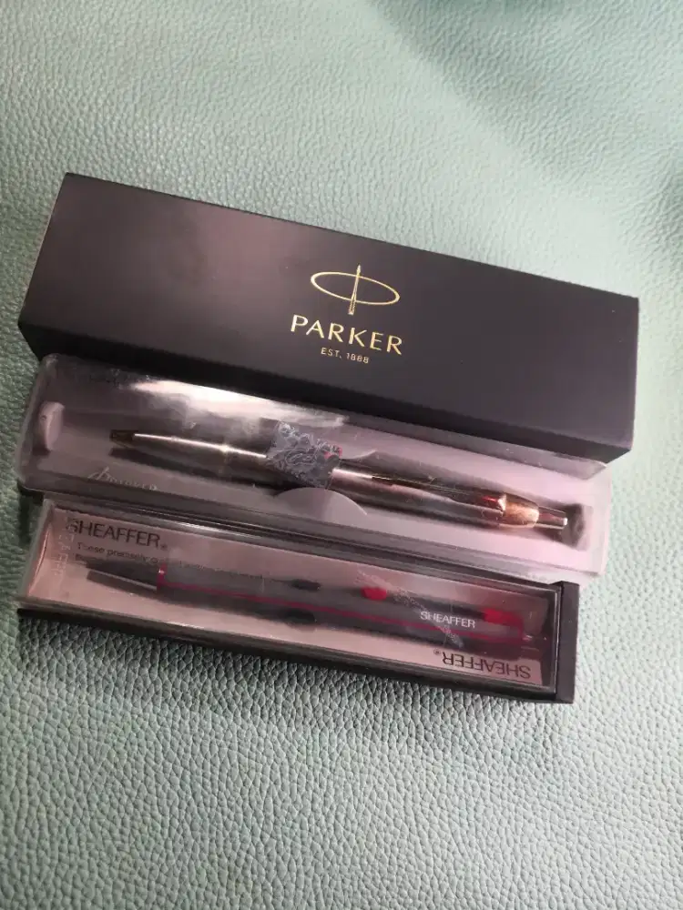 Pulpen parker dan sheaffer