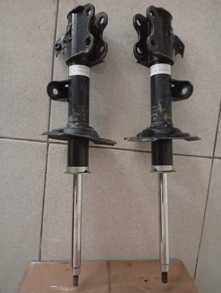 Shock  depan Kanan&Kiri Avanza.2013