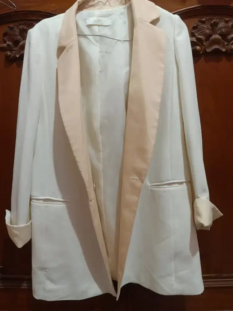 Blazer preloved wanita Brand list korea