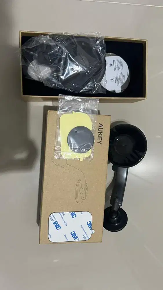 Aukey holder car magnetic phone