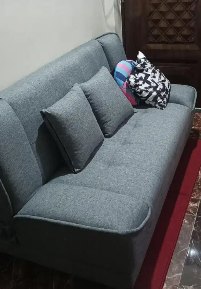 Sofabed termasuk bantalan kursi