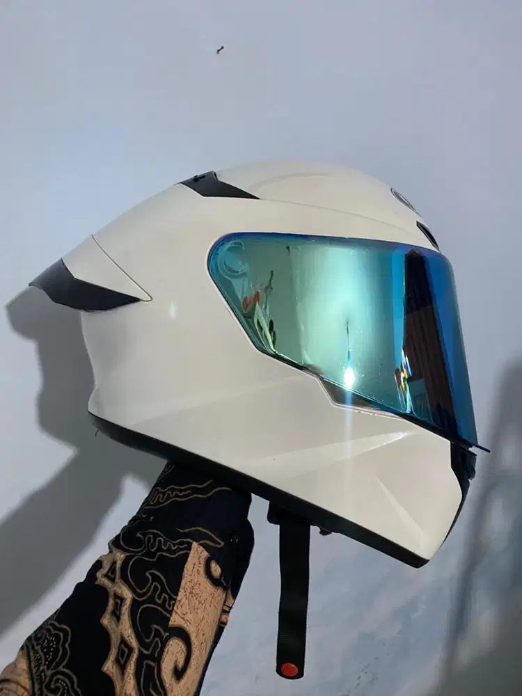 Jual HELM KYT TTC PUTIH SOLID