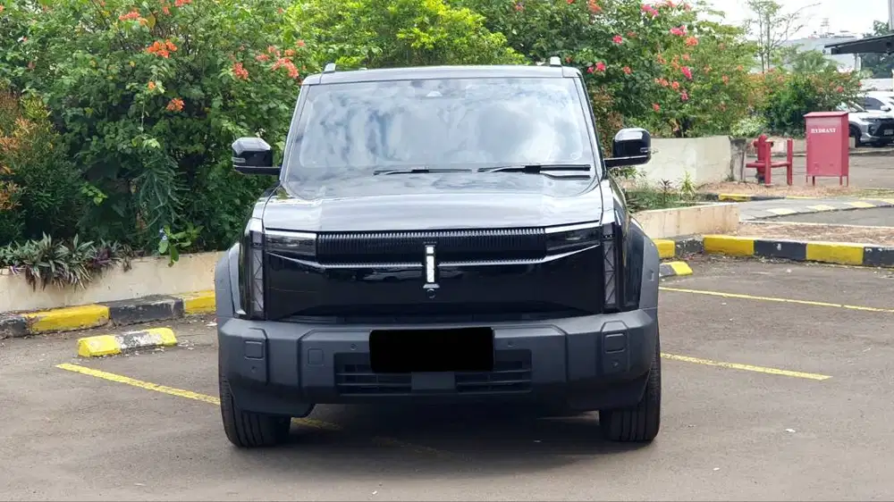 Chery J6 J 6 IWD 4x4 All Road EV AT Hitam 2025 Like New Low Km Garansi