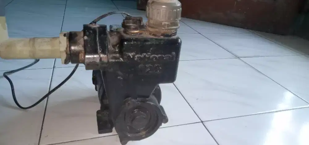 Mesin pompa merk national