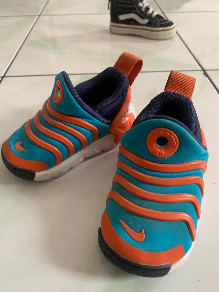 Sepatu nike dynamo go bayi toddler