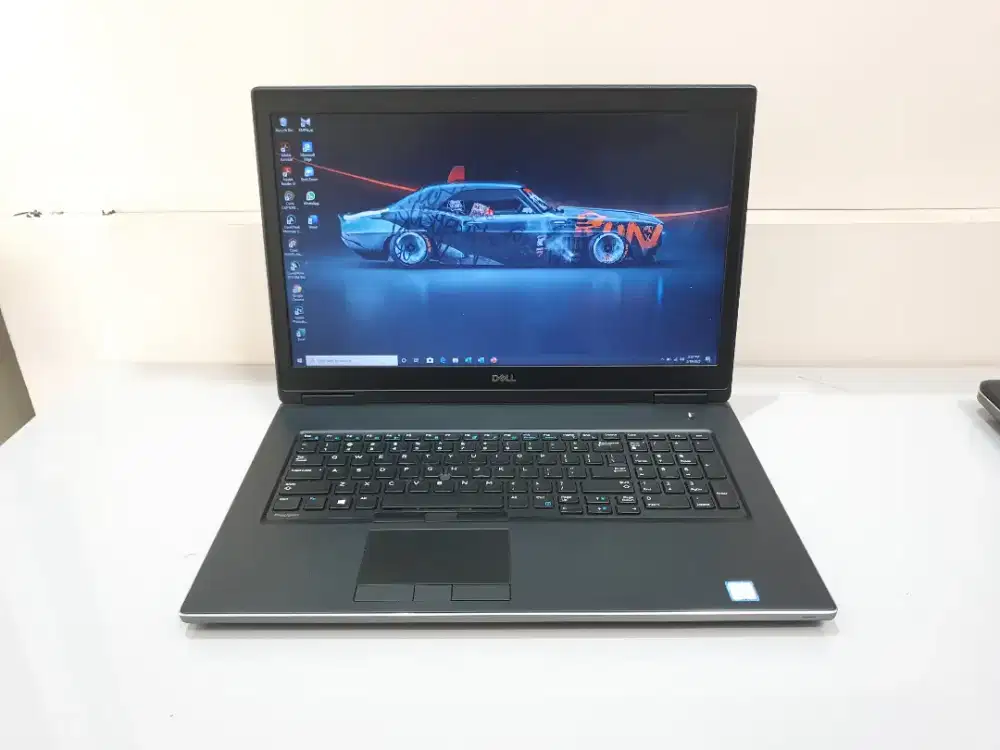 Dell Precision 7730 Xeon E-2176M VGA RADEON PRO WX 4150 17-Inch FHD