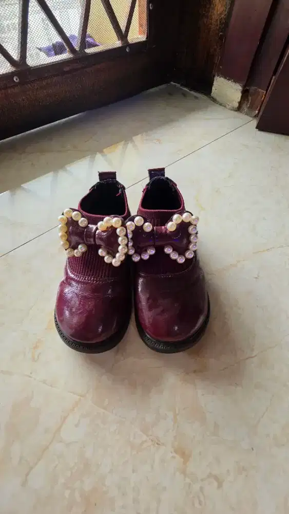 Sepatu fashion pesta anak perempuan 4-5th