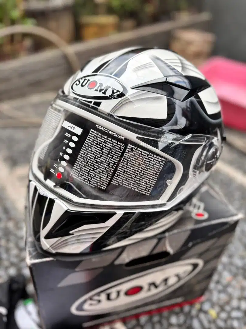 Suomy halo class size 2xl