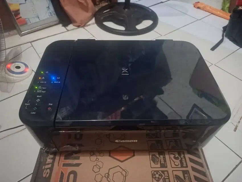 PIXMA E560 / E560R ( Pemakaian Baru 6 Bulan )