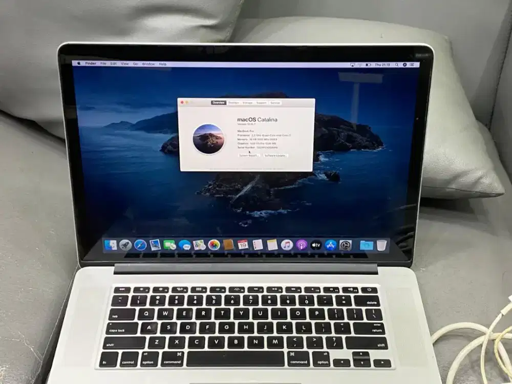 Macbook pro 15inchi 2015