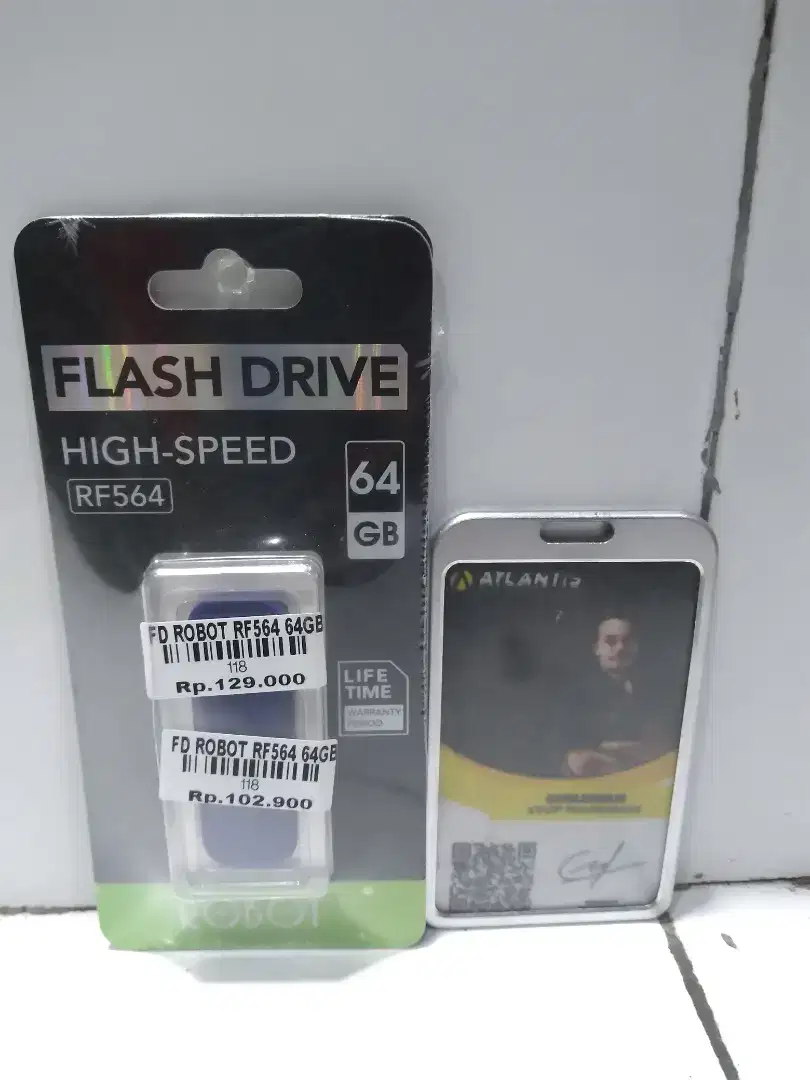 Flashdisk ROBOT RF564 ATLANTIS DAHSYAT