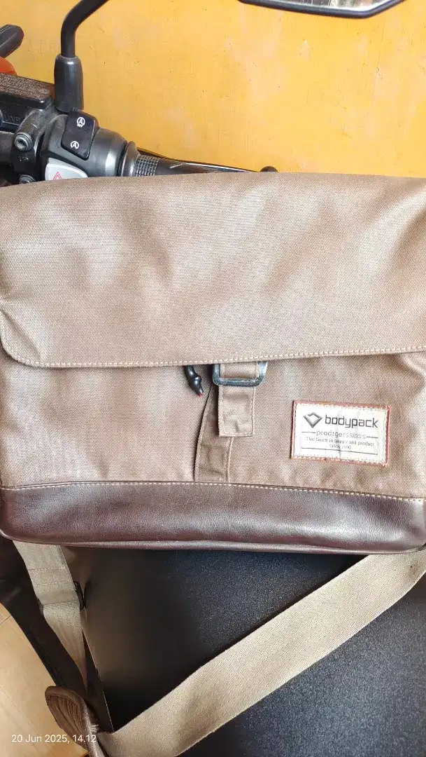 Tas slempang bodypack prodigers series
