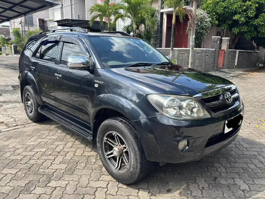Fortuner Bensin 2008 Hitam