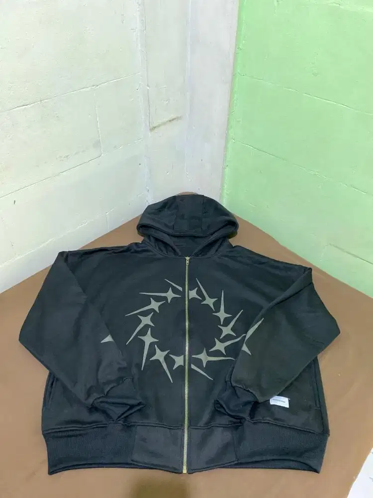 Hoodie Zipper Oversive Model CircleStar