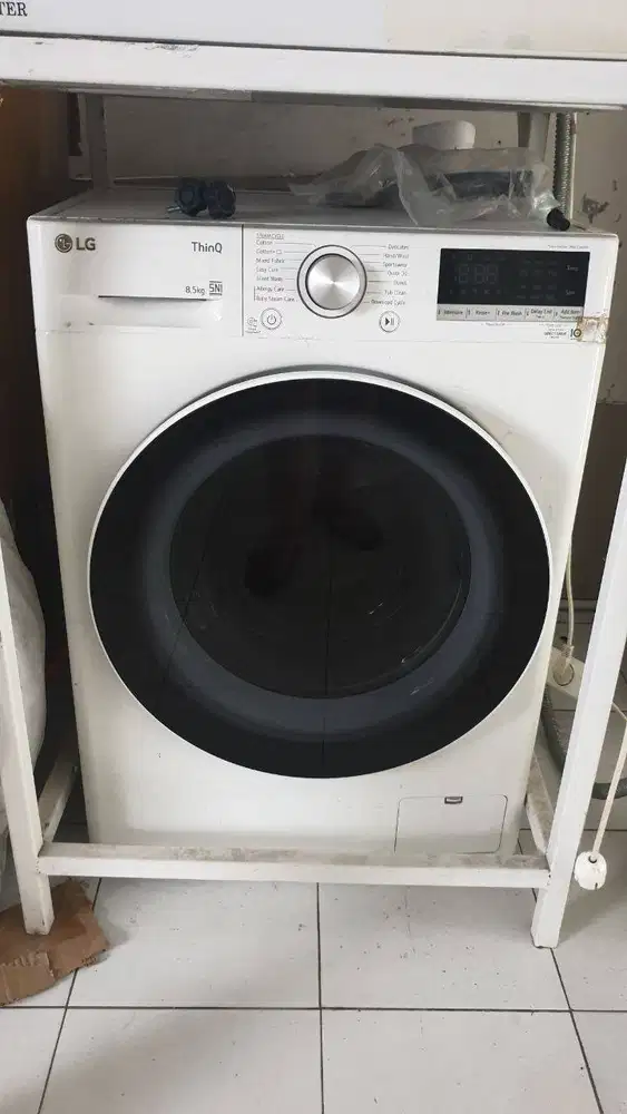 Mesin Cuci  8,5kg LG ThiQ Front Tube Tabung Depan