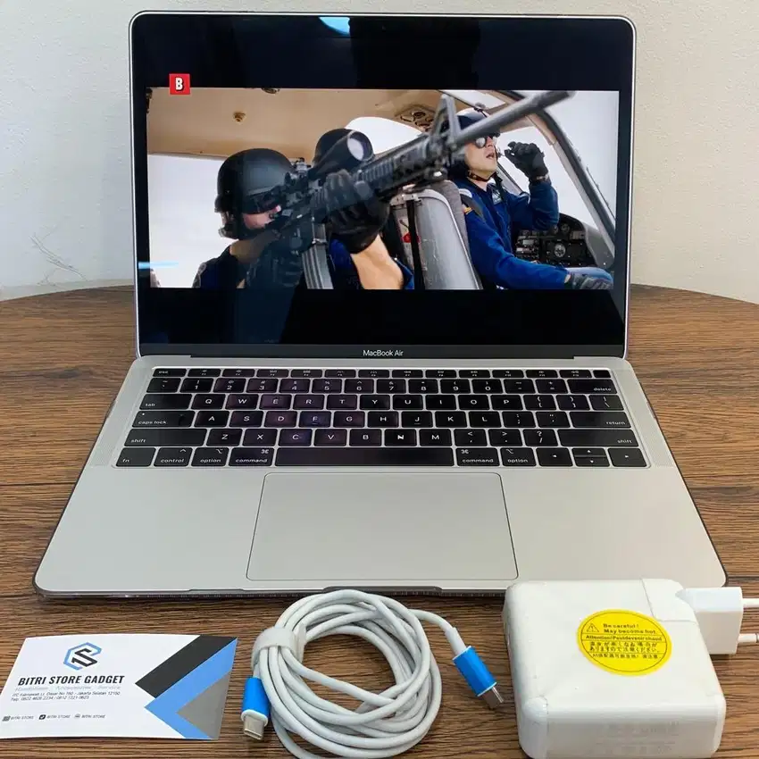 MAC AIR 2018 256 SILVER | UNIT CHARGER