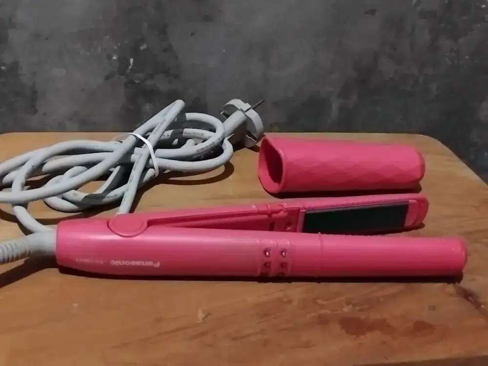 Catokan rambut Compact Multi Straightener EH-HW17-p Panasonic