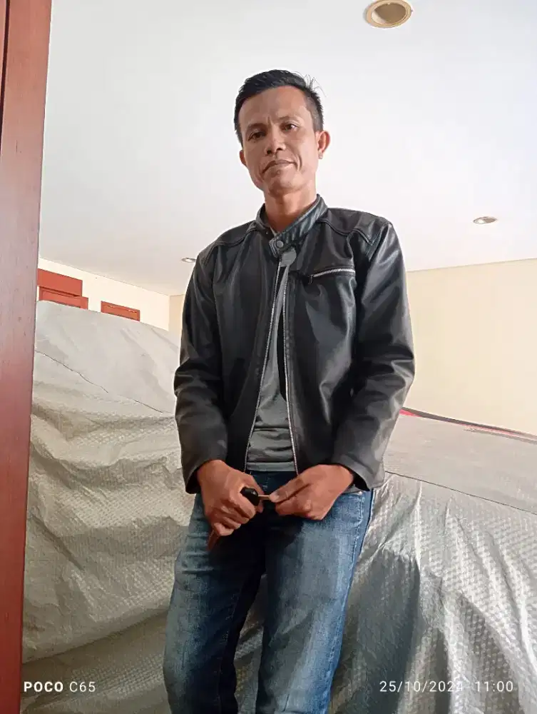 Mencari pekerjaan supir pribadi/kantor