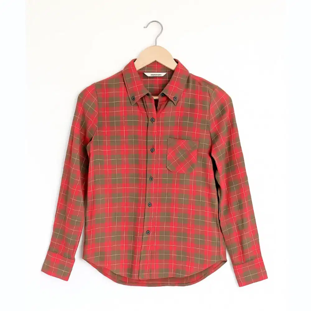 Kemeja Wanita Motif Kotak Lengan Panjang – Stylish & Casual