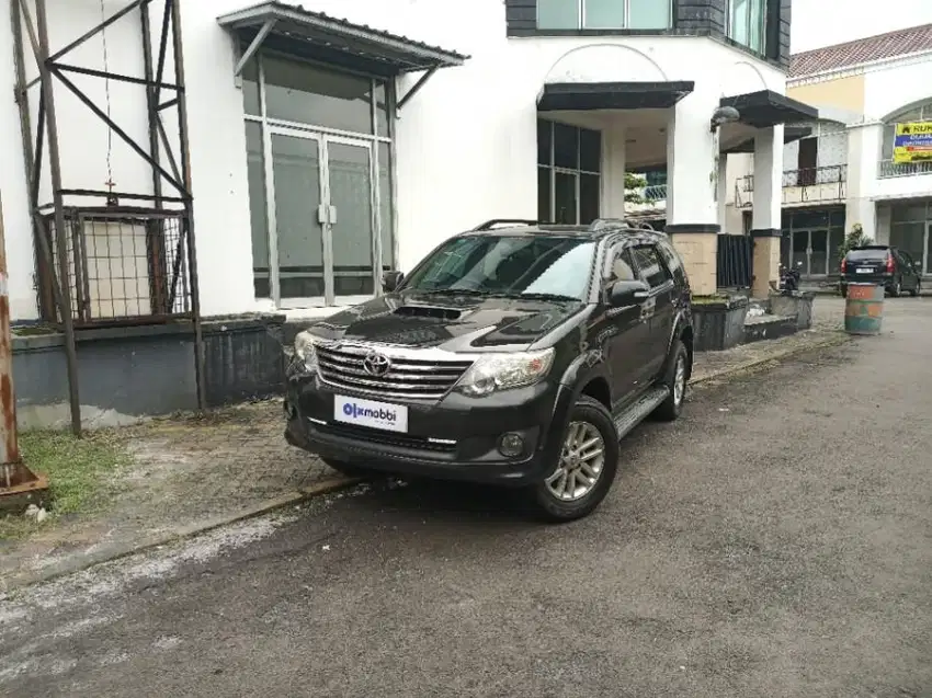 Like New - TOYOTA FORTUNER 2.5 G SOLAR M/T 2014 HITAM