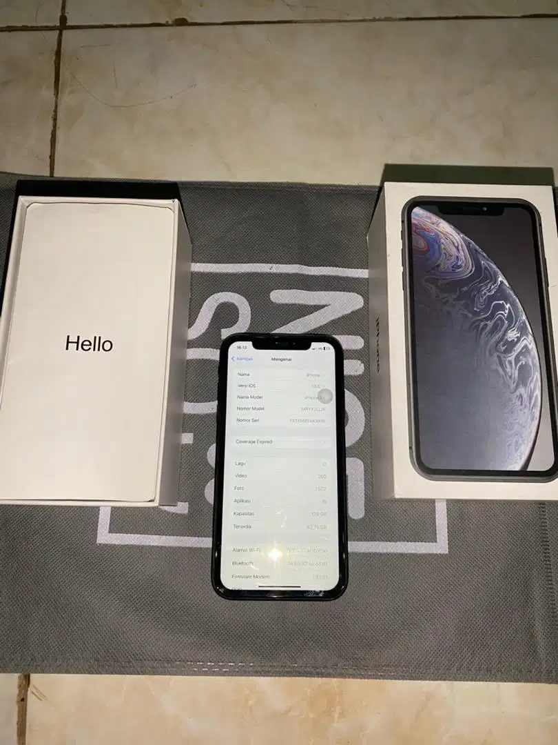 iPhone xr 128gb all operator