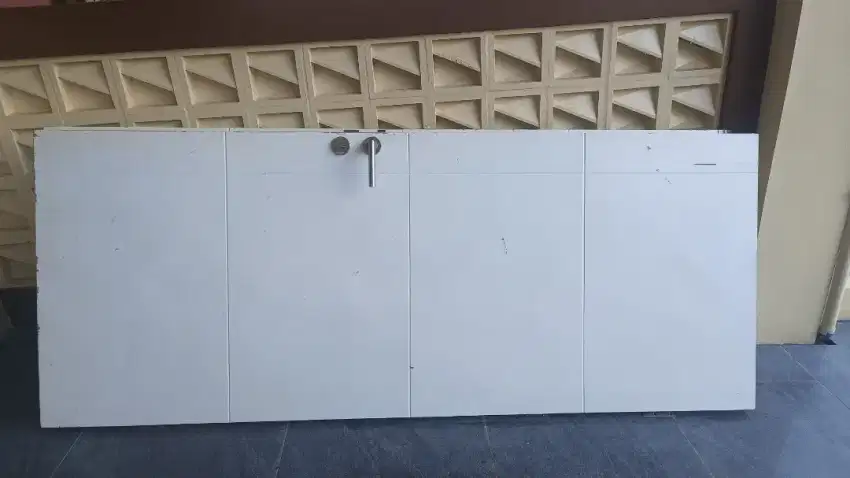 Pintu Rumah Bekas