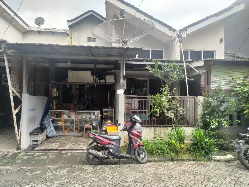 Rumah di perumahan Hollywood,tanah baru Bogor