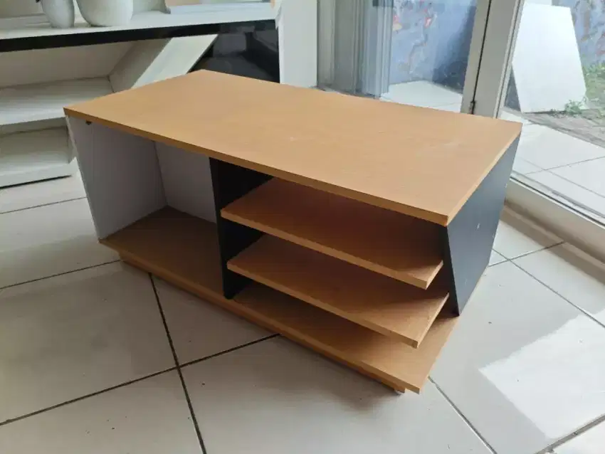 Furniture meja tv,meja ruang tamu,background tv,meja dan kursi